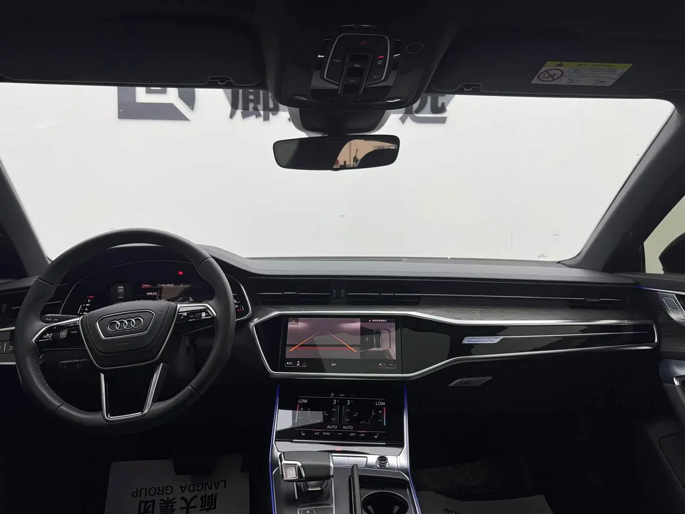 Audi A6L 2023 — Photo 7/11