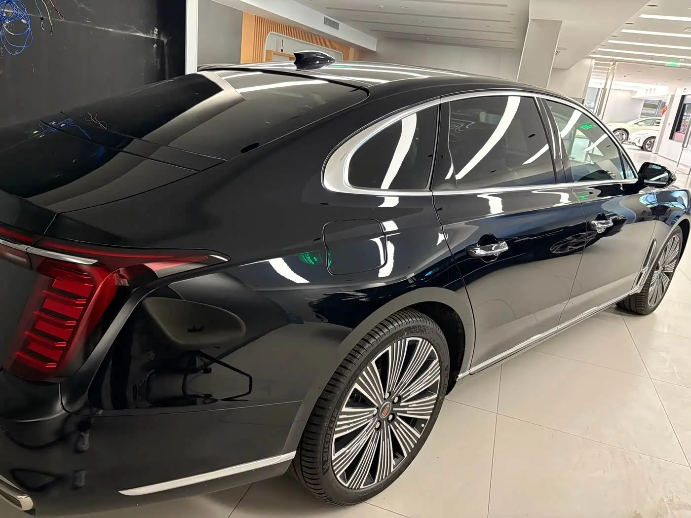 Hongqi H9 2026 — ფოტო 5/10