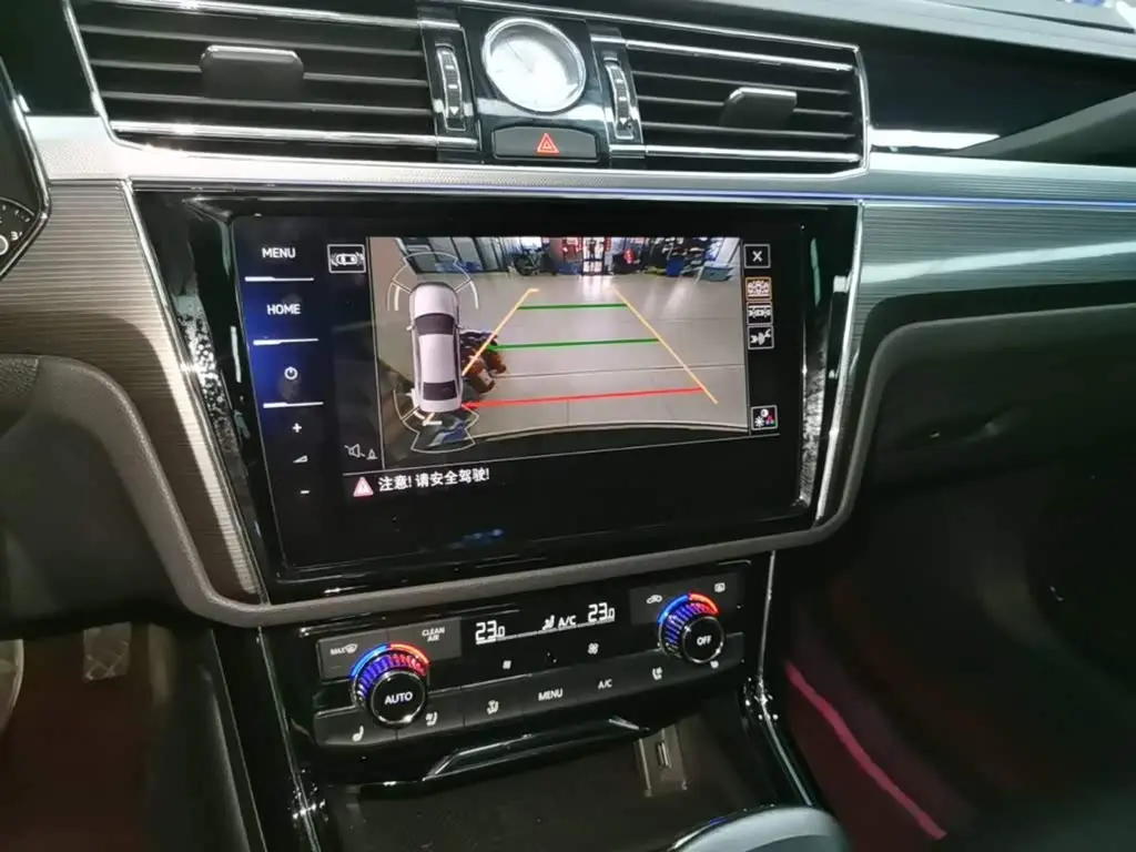 Volkswagen Phideon 2019 — Фото 13/20