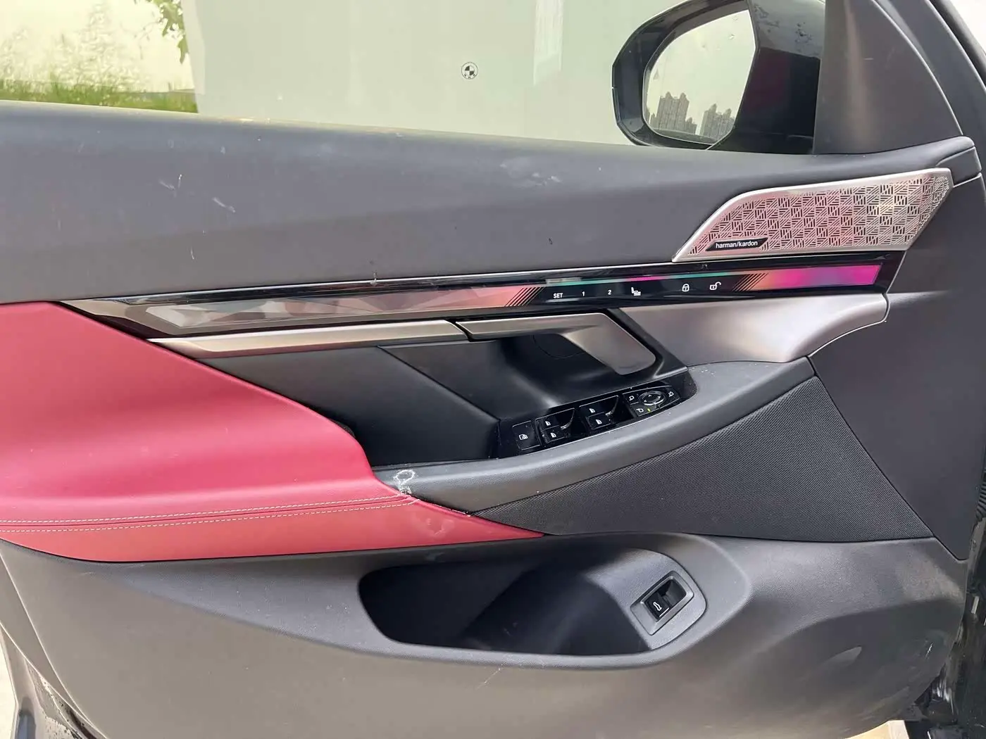 BMW 5 Series 2025 — Photo 11/14