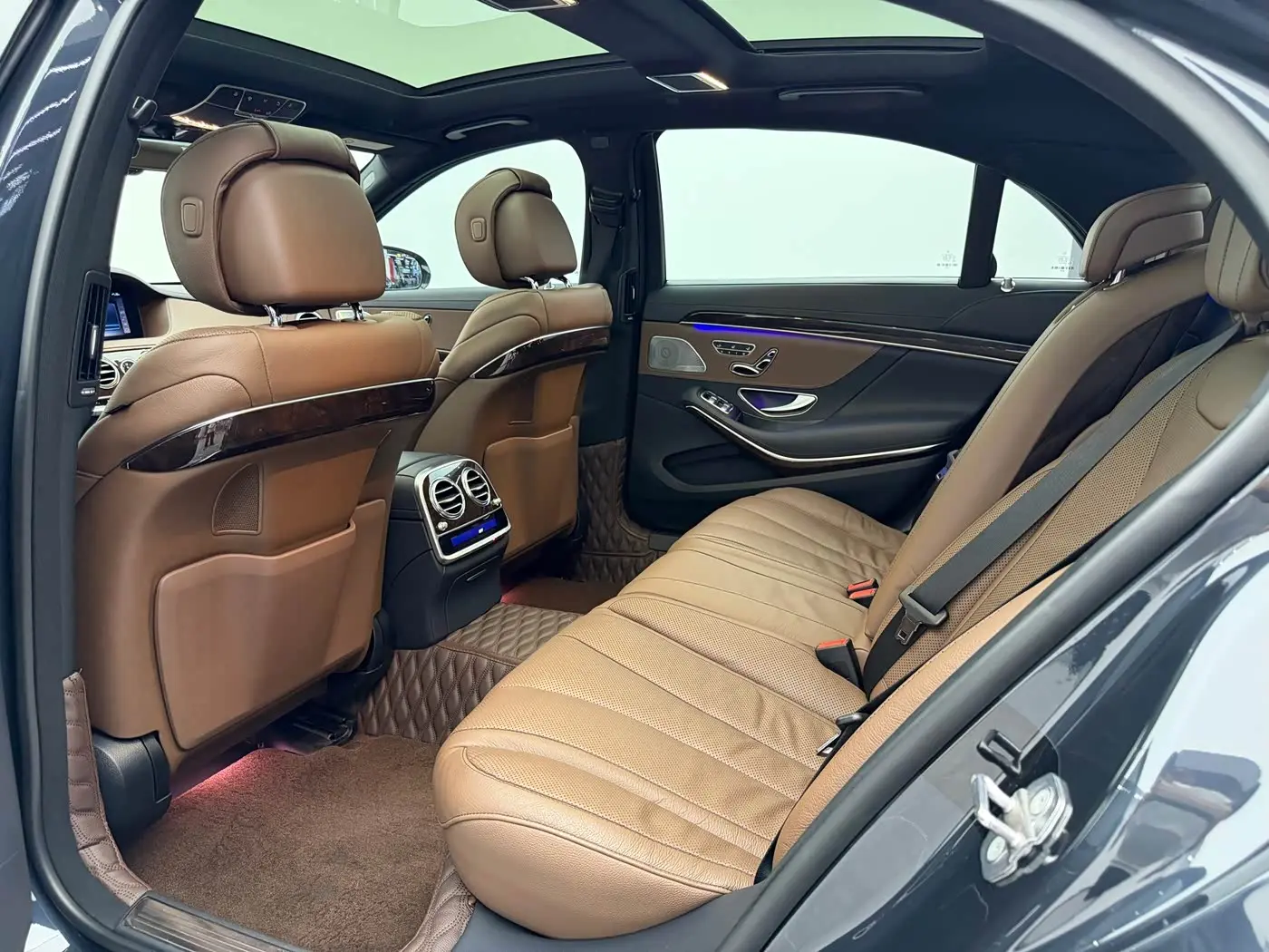 Mercedes-Benz S-Class 2020 — Фото 11/12