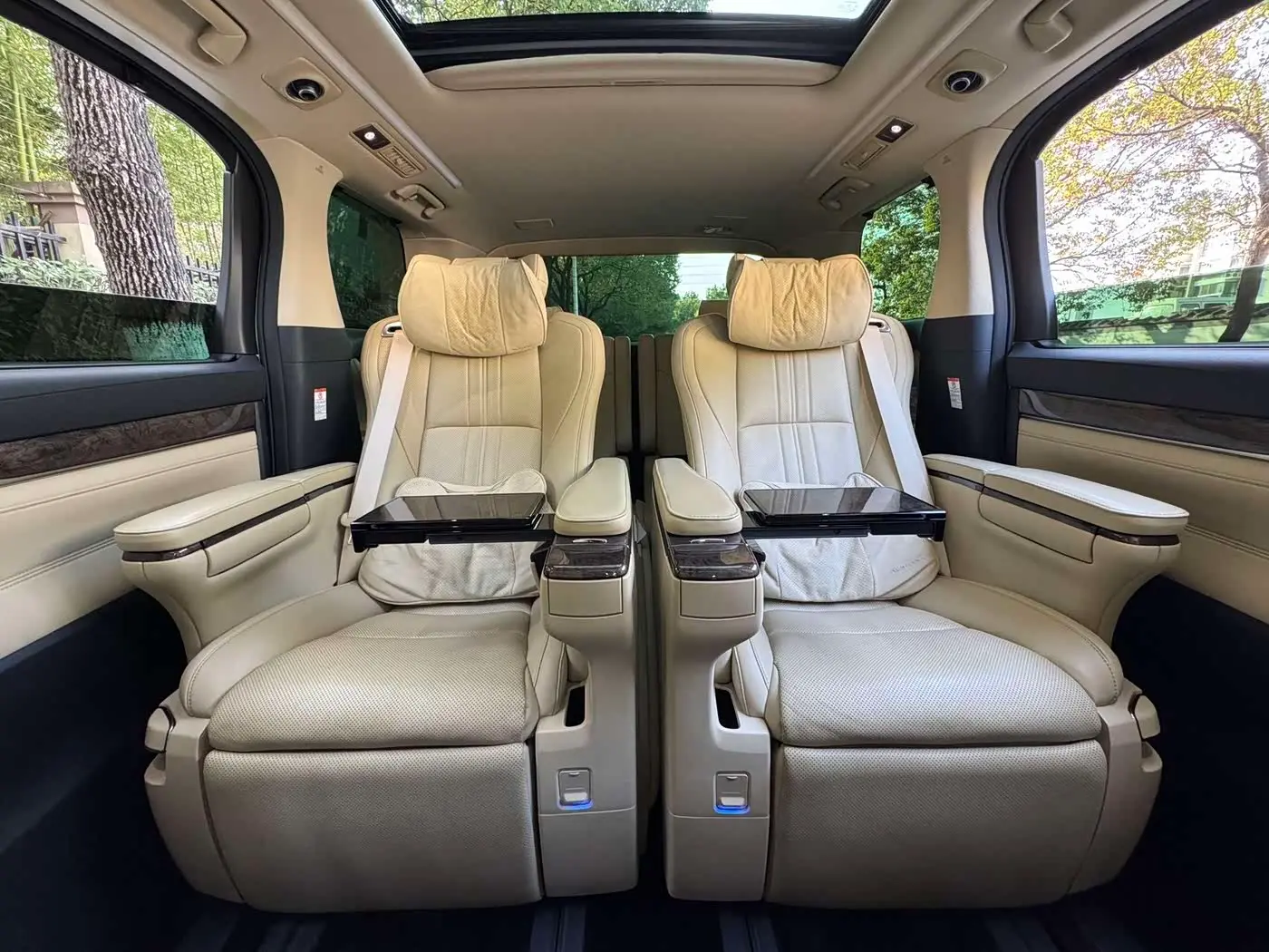 Toyota Alphard 2021 — Şəkil 18/20