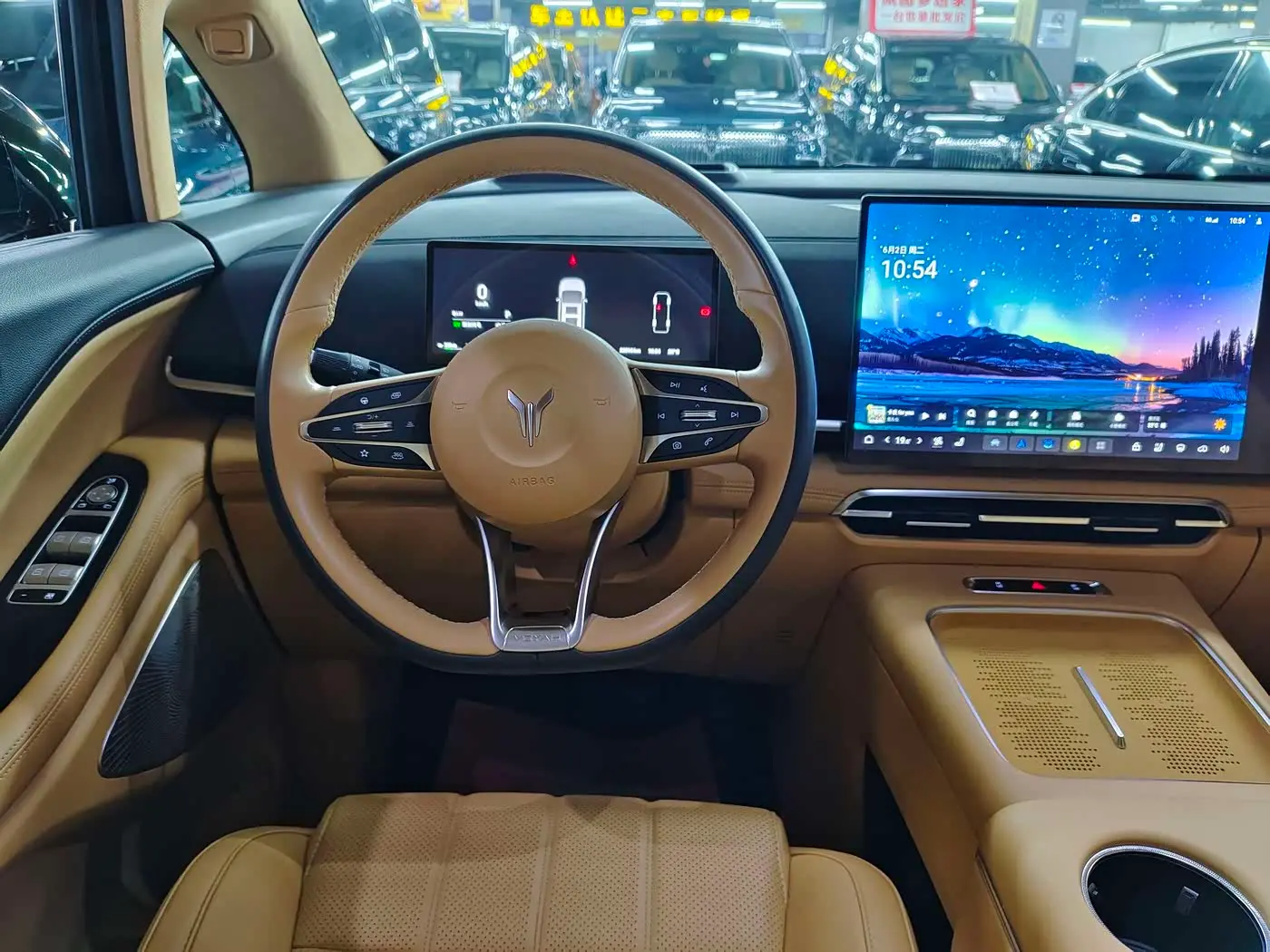 Voyah Auto Voyah Dreamer 2024 — Photo 9/17