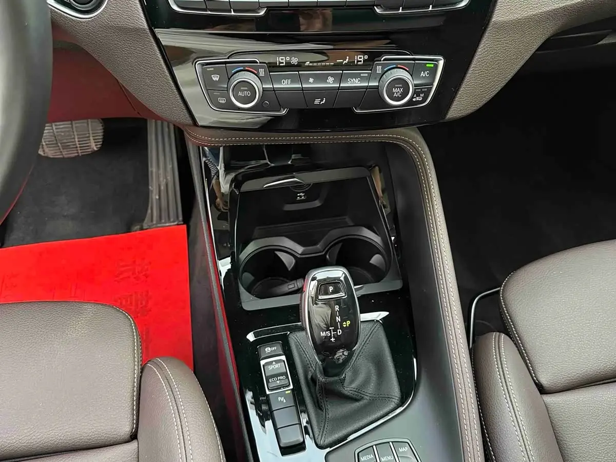 BMW X1 2021 — Photo 16/20