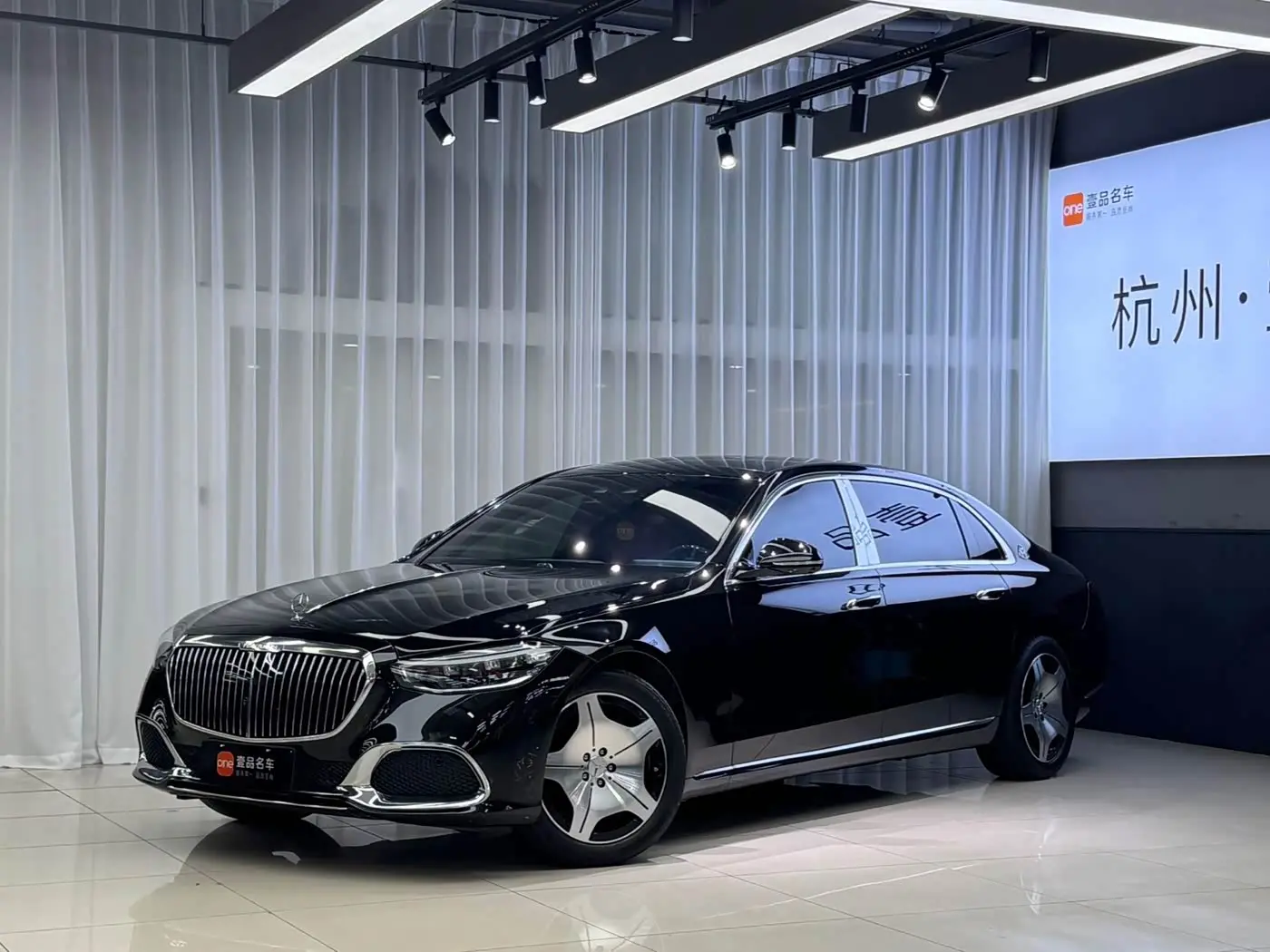 Mercedes-Benz Maybach S-Class 2022 — Фото 1/20