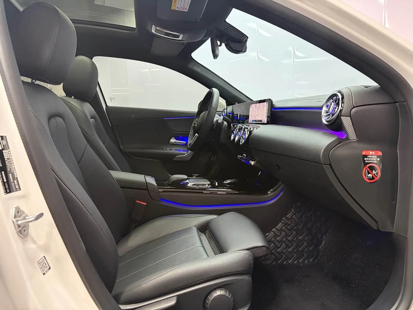 Mercedes-Benz A-Class 2022 — Фото 14/19