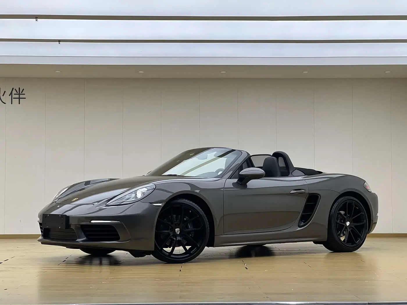 Porsche 718 2017 — Photo 1/17