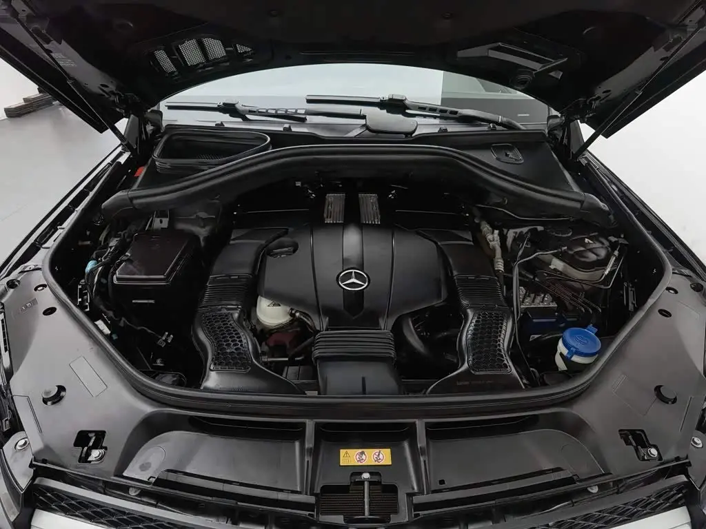 Mercedes-Benz GLE 2018 — Photo 6/20