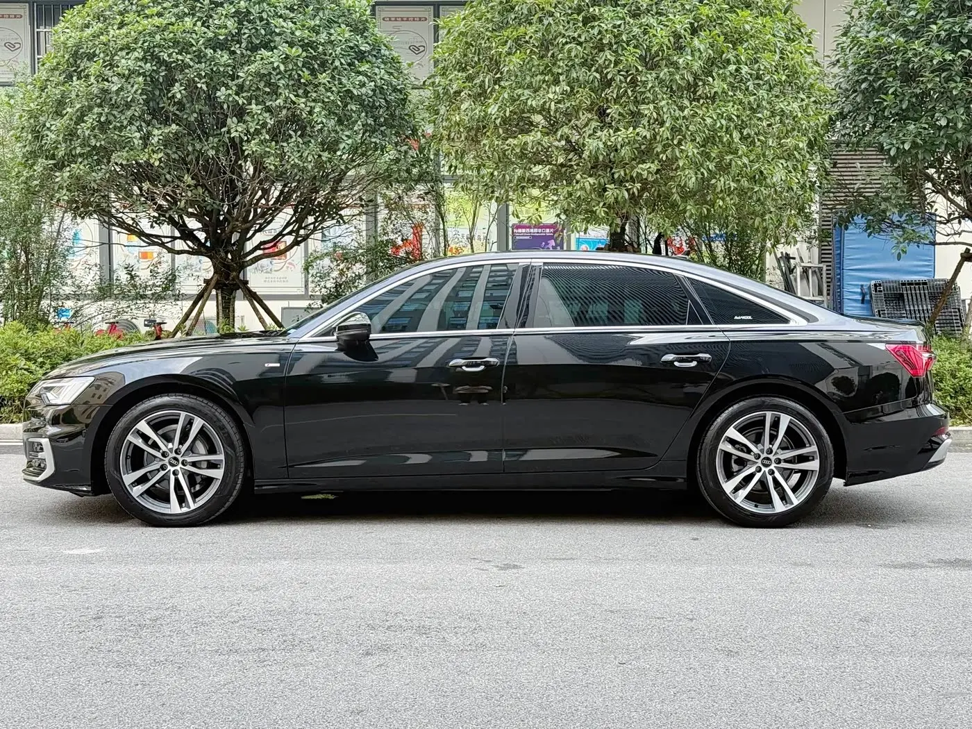 Audi A6L 2024 — ფოტო 4/17