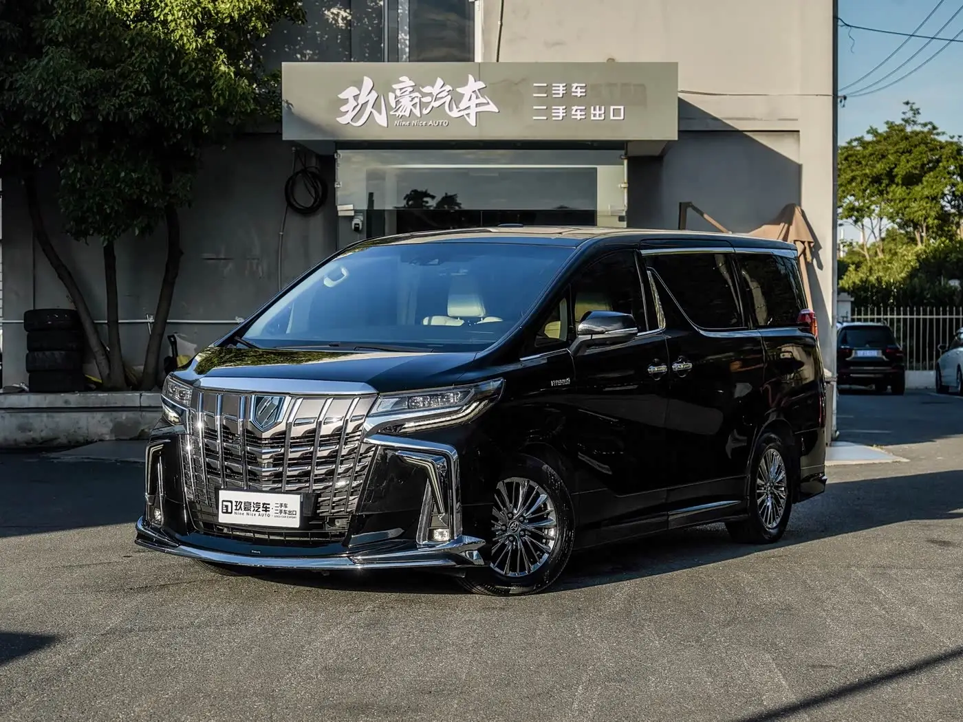 Toyota Alphard, 2019