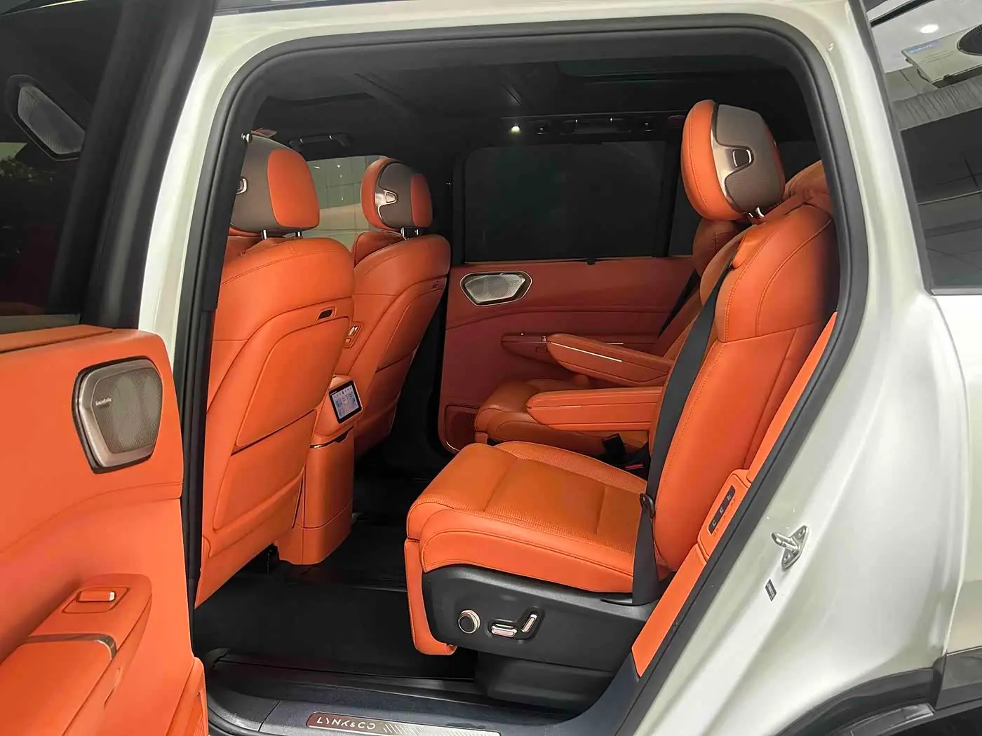 Lynk & Co 900 2025 — Photo 8/20