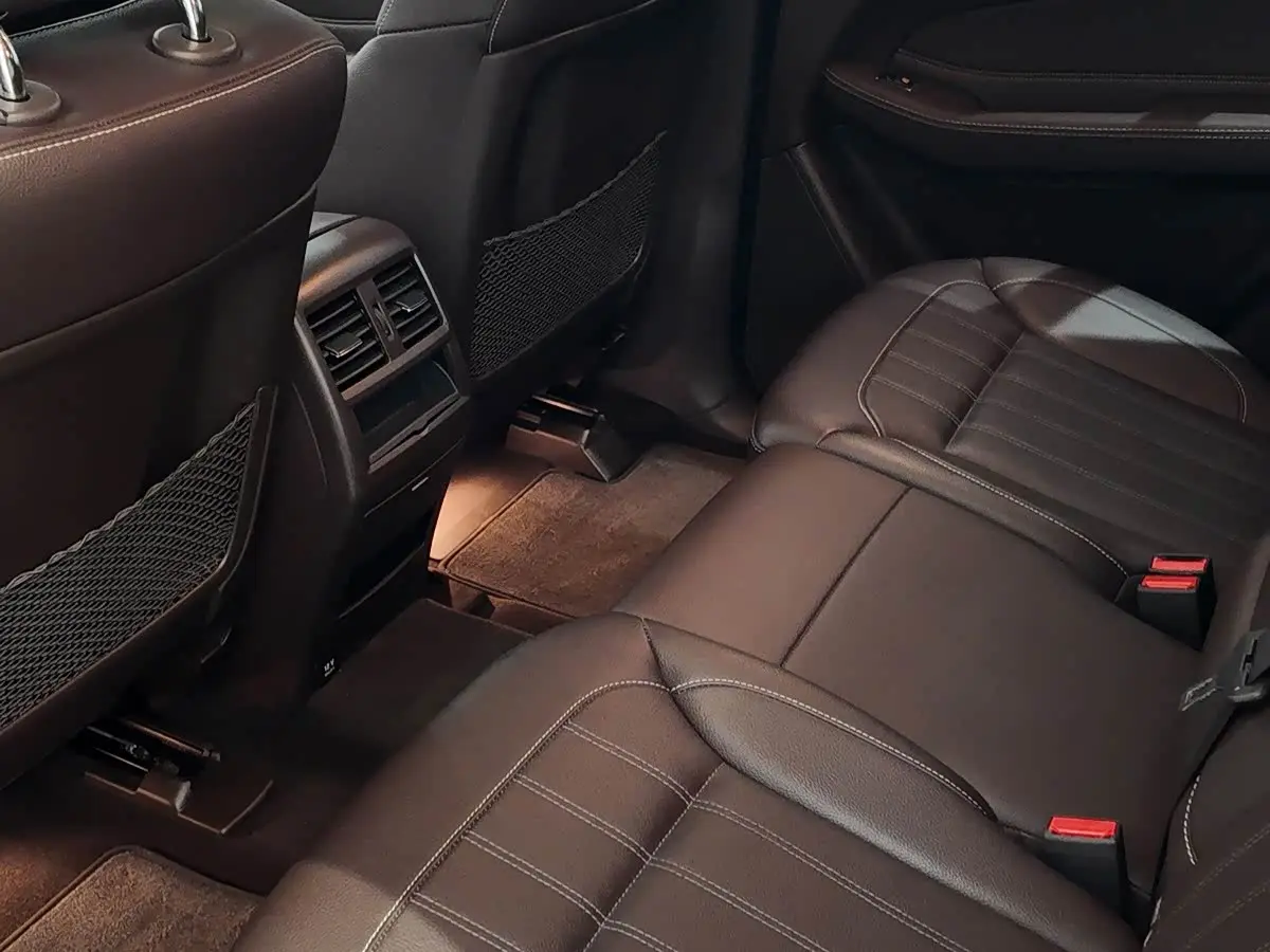 Mercedes-Benz GLE 2017 — Photo 7/15