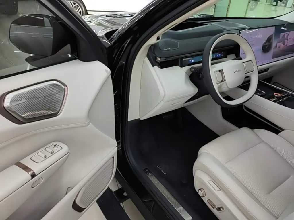 Lynk & Co 900 2025 — Photo 16/20