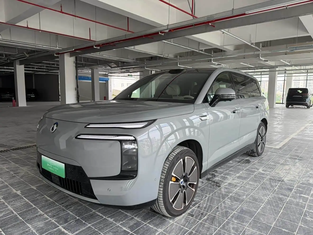 Denza N8L, 2025