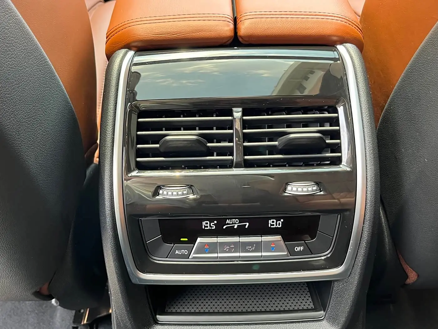 BMW X7 2022 — Фото 15/20