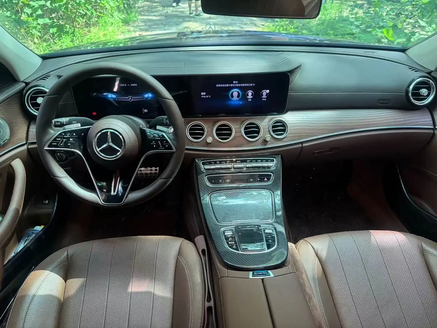 Mercedes-Benz E-Class 2021 — Фото 7/9