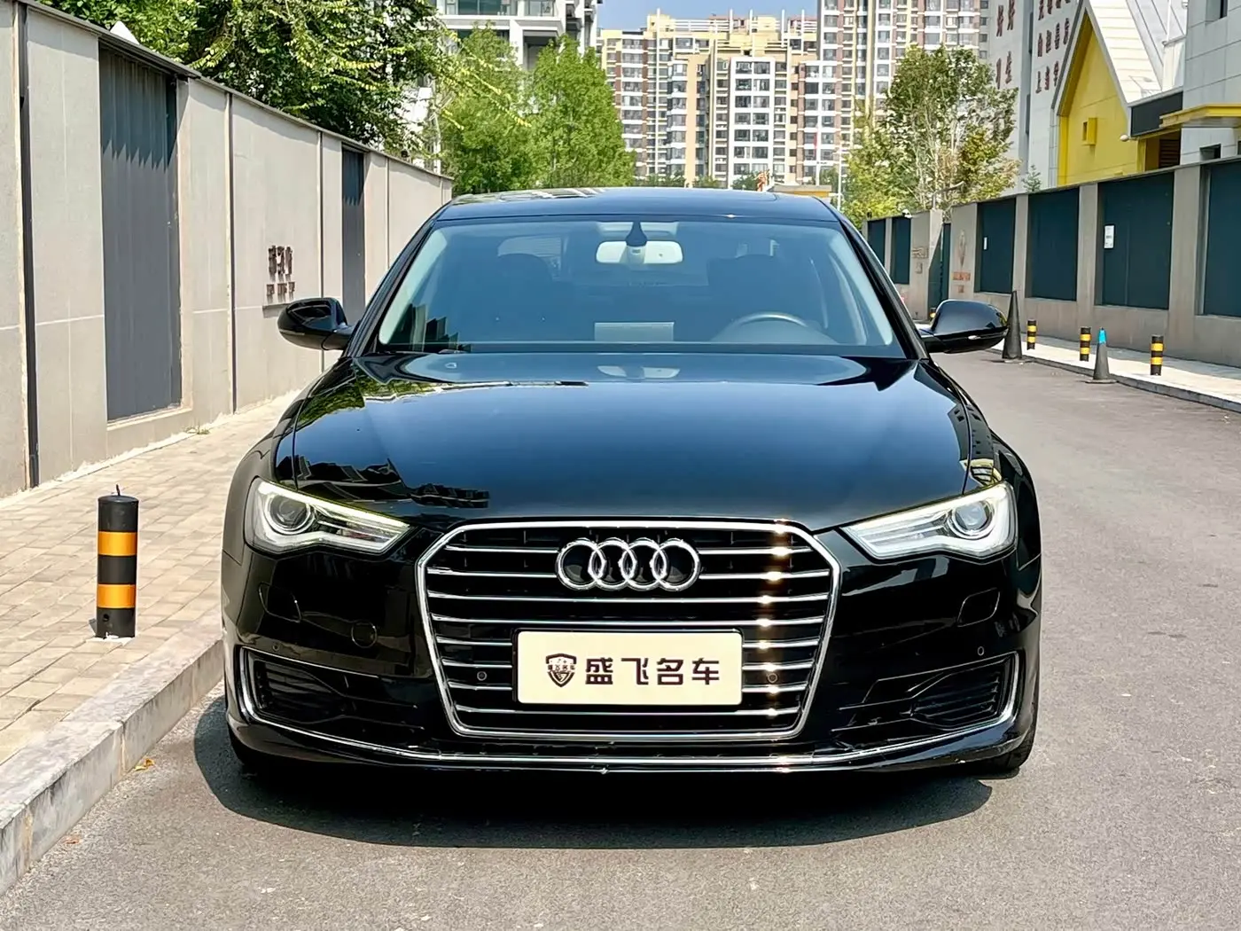 Audi A6L 2016 — Фото 2/20