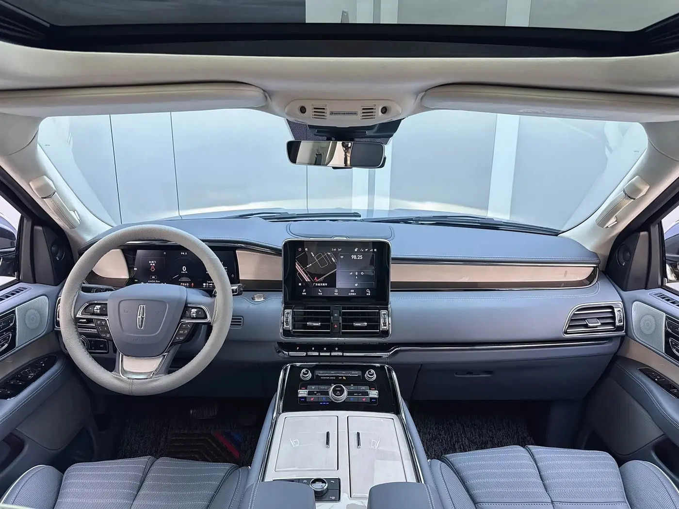 Lincoln Navigator 2022 — Photo 5/20