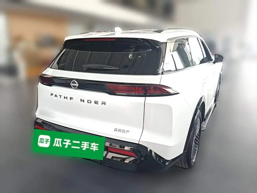 Nissan Terra 2024 — Photo 12/20