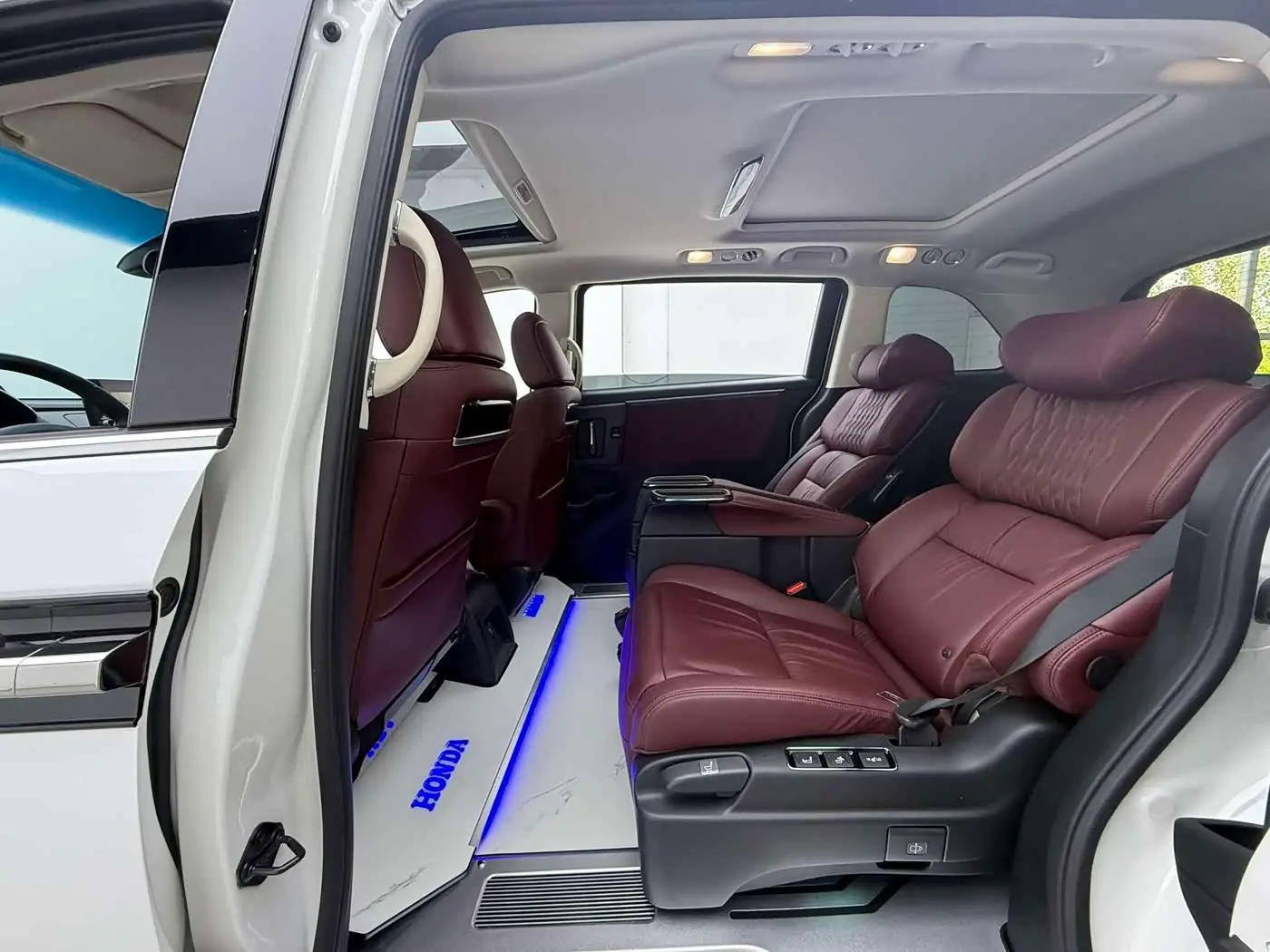 Honda Elysion 2022 — Photo 5/16