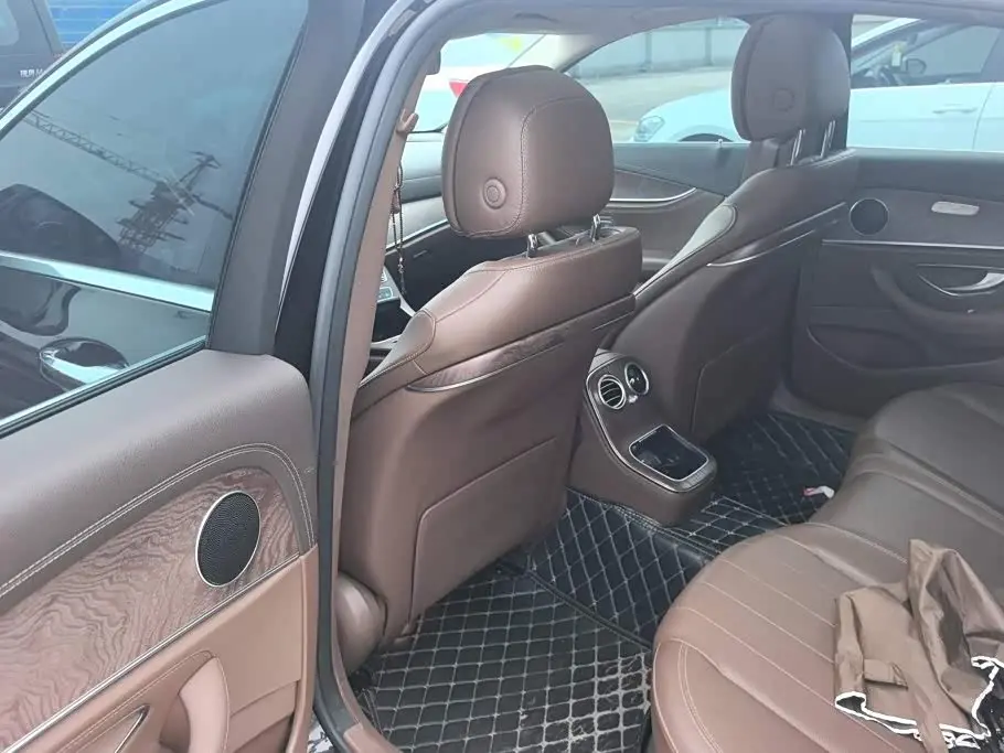 Mercedes-Benz E-Class 2020 — Фото 11/16