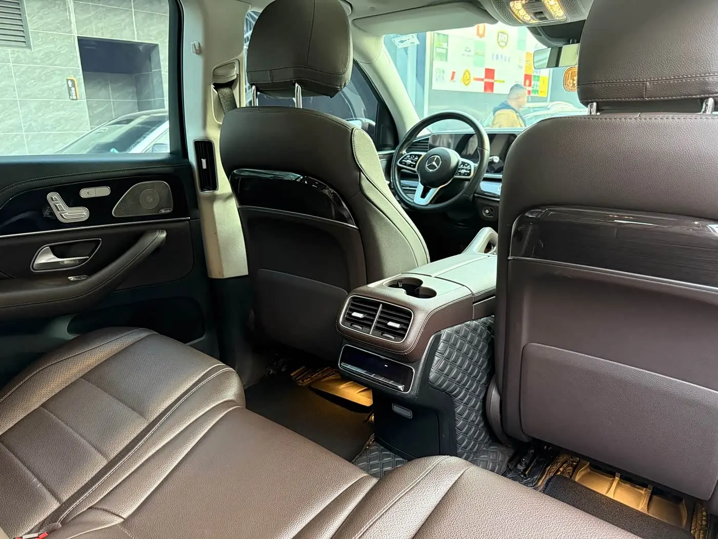 Mercedes-Benz GLS 2021 — Фото 8/15
