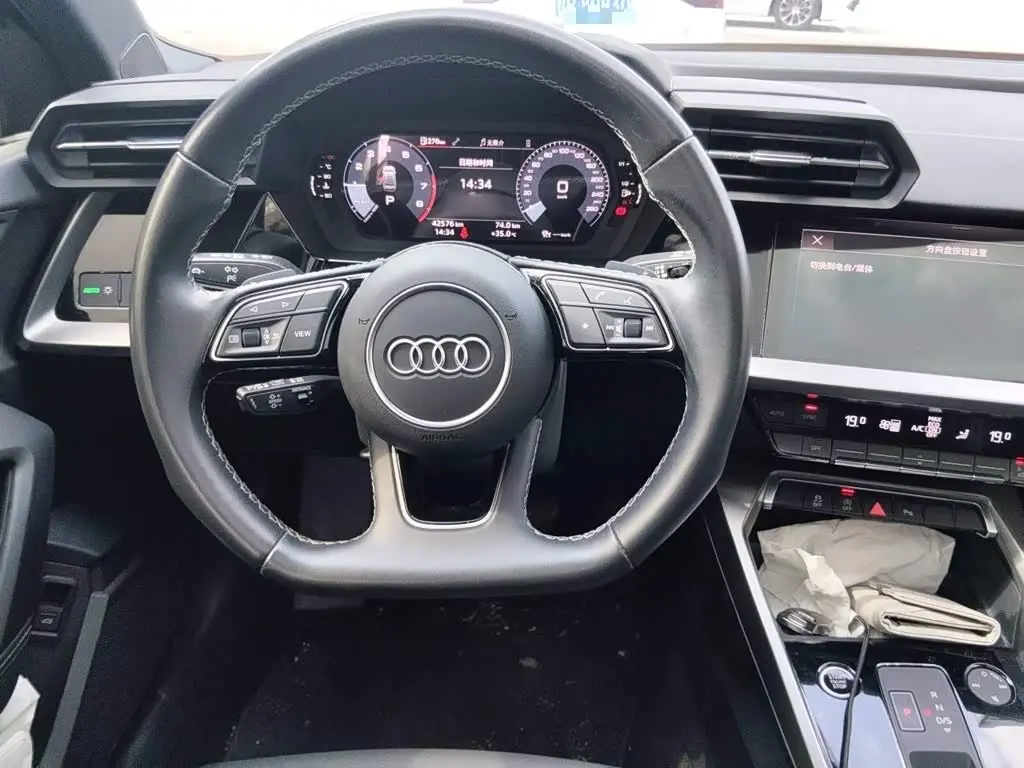 Audi A3 2023 — Photo 6/20
