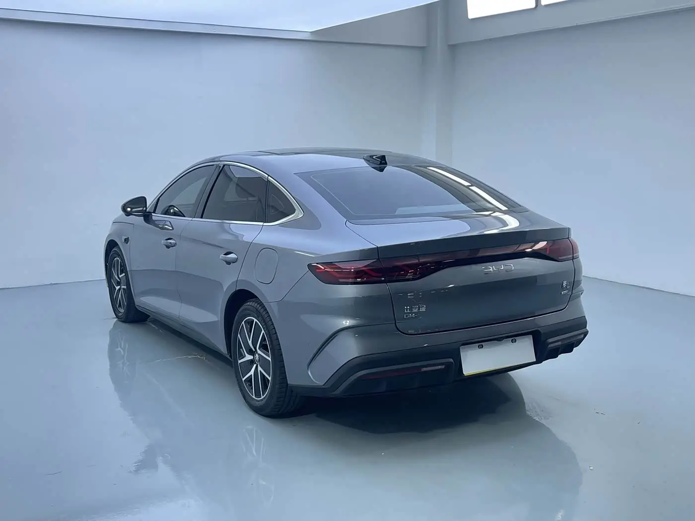 BYD Qin L 2025 — Photo 15/17