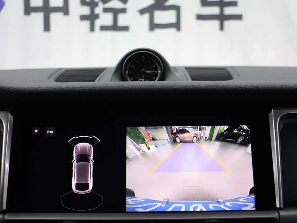 Porsche Macan 2023 — Photo 16/20