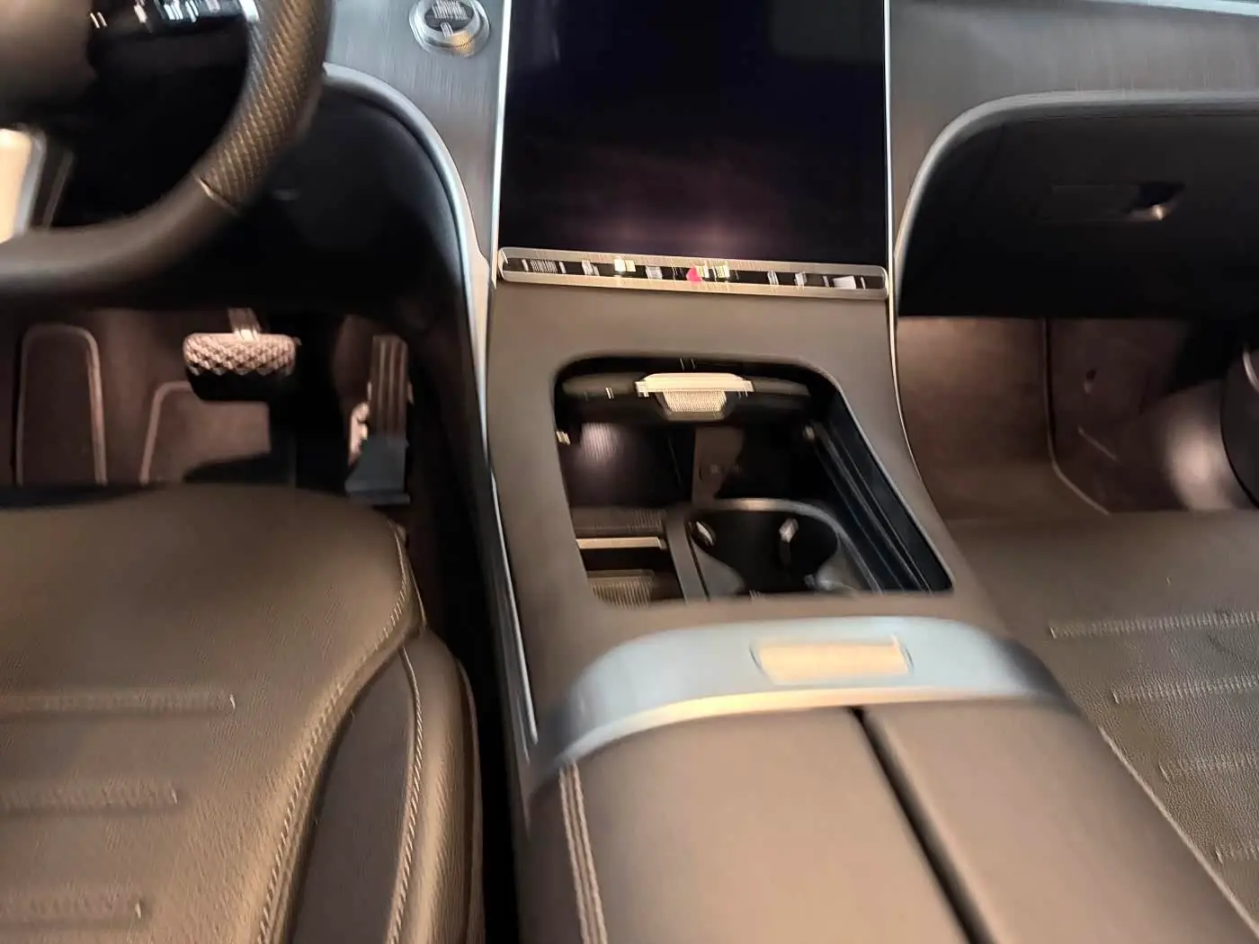 Mercedes-Benz C-Class 2024 — Фото 12/19