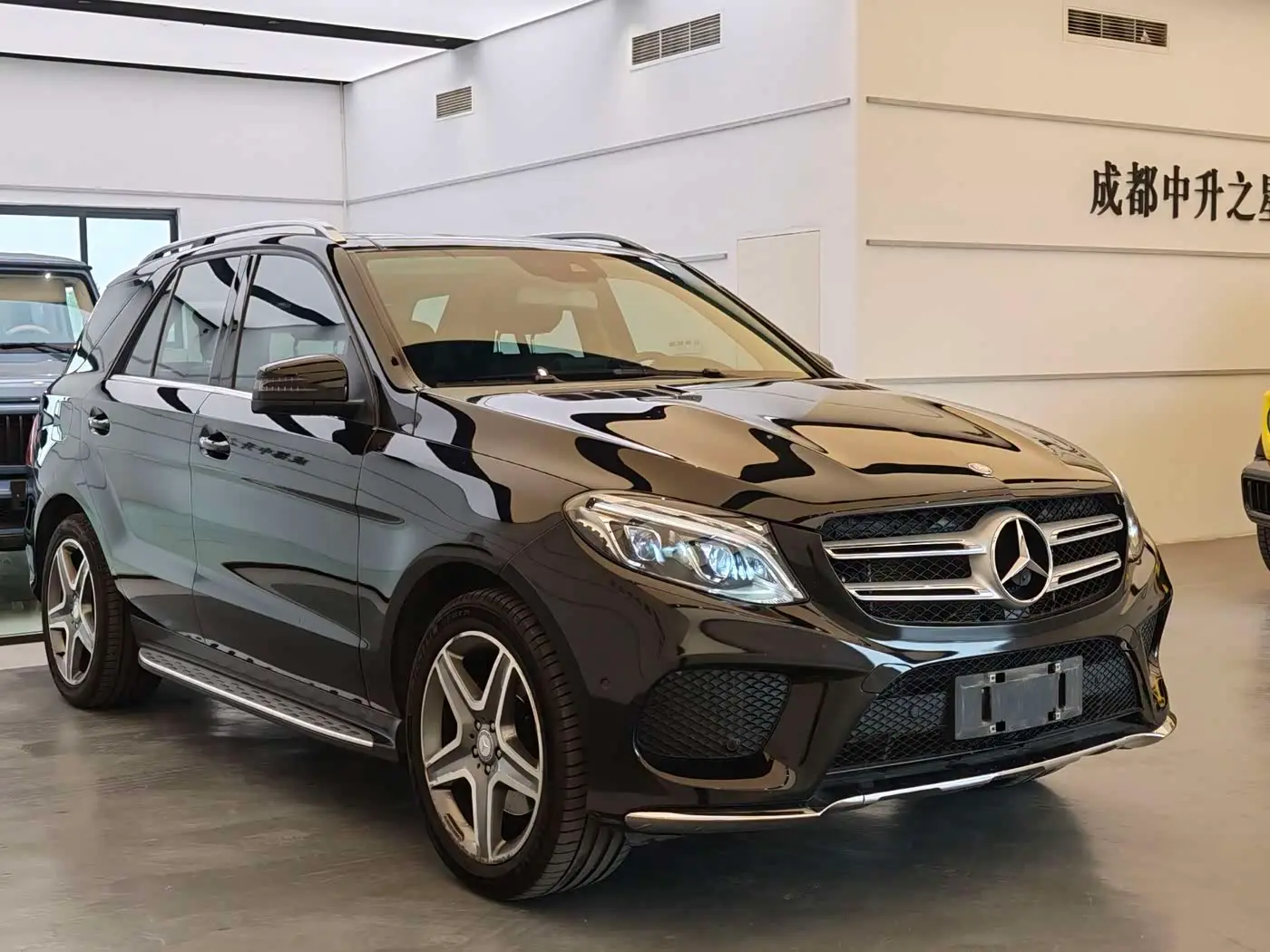 Mercedes-Benz GLE 2016 — Фото 3/18