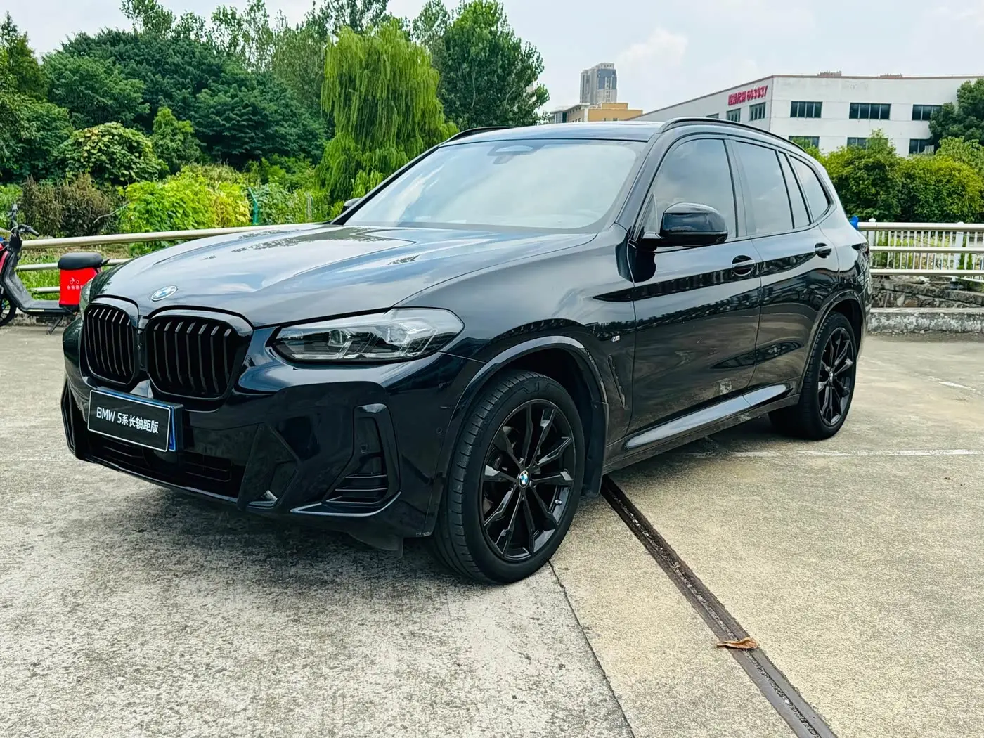 BMW X3 2023 — Фото 1/18