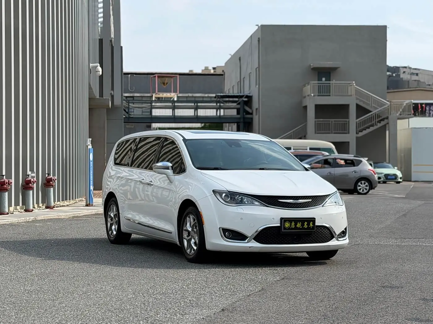 Chrysler Grand Voyager 2018 — Photo 3/16