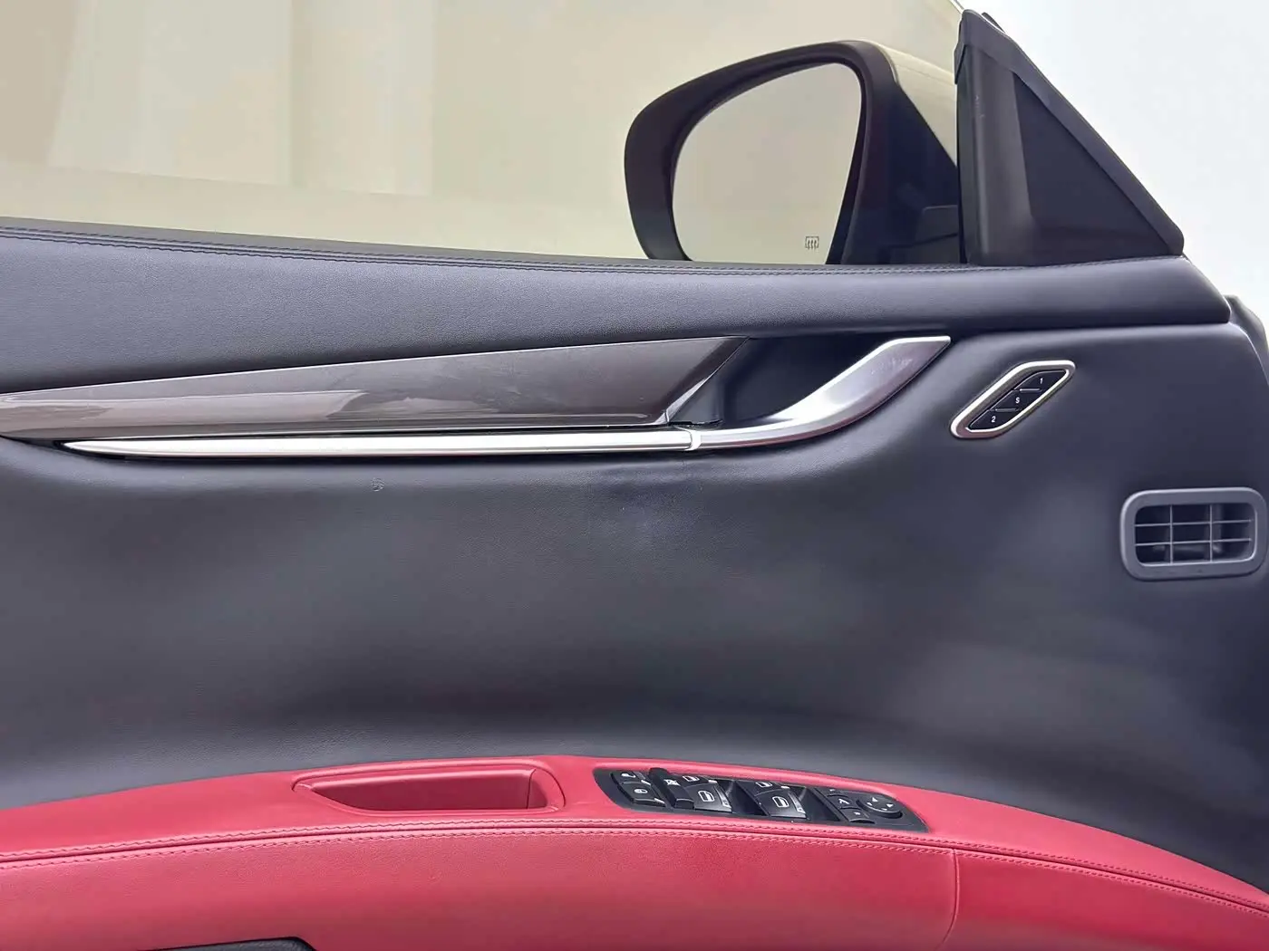 Maserati Ghibli 2018 — Photo 10/15