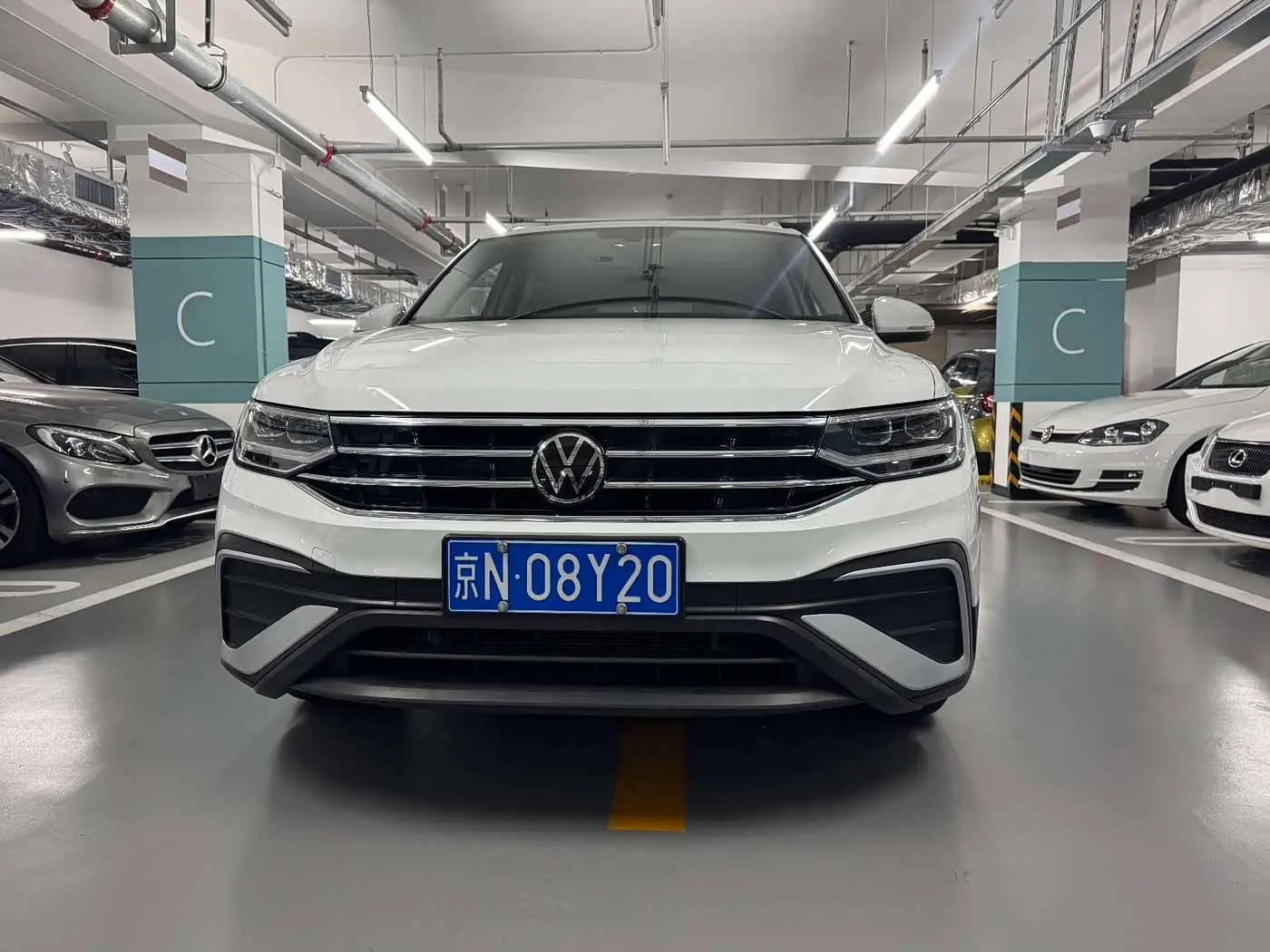 Volkswagen Tiguan L 2024 — Фото 2/14