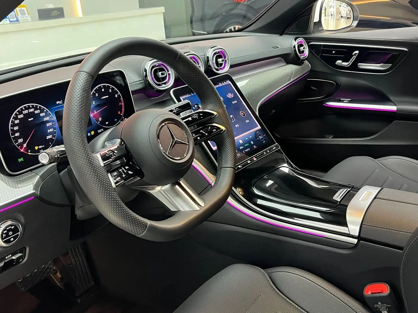Mercedes-Benz C-Class 2024 — Фото 8/20