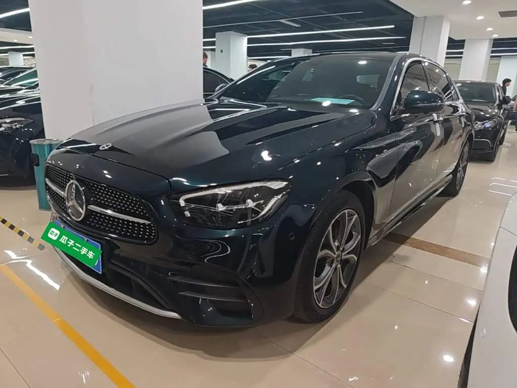 Mercedes-Benz E-Class 2023 — Photo 2/20