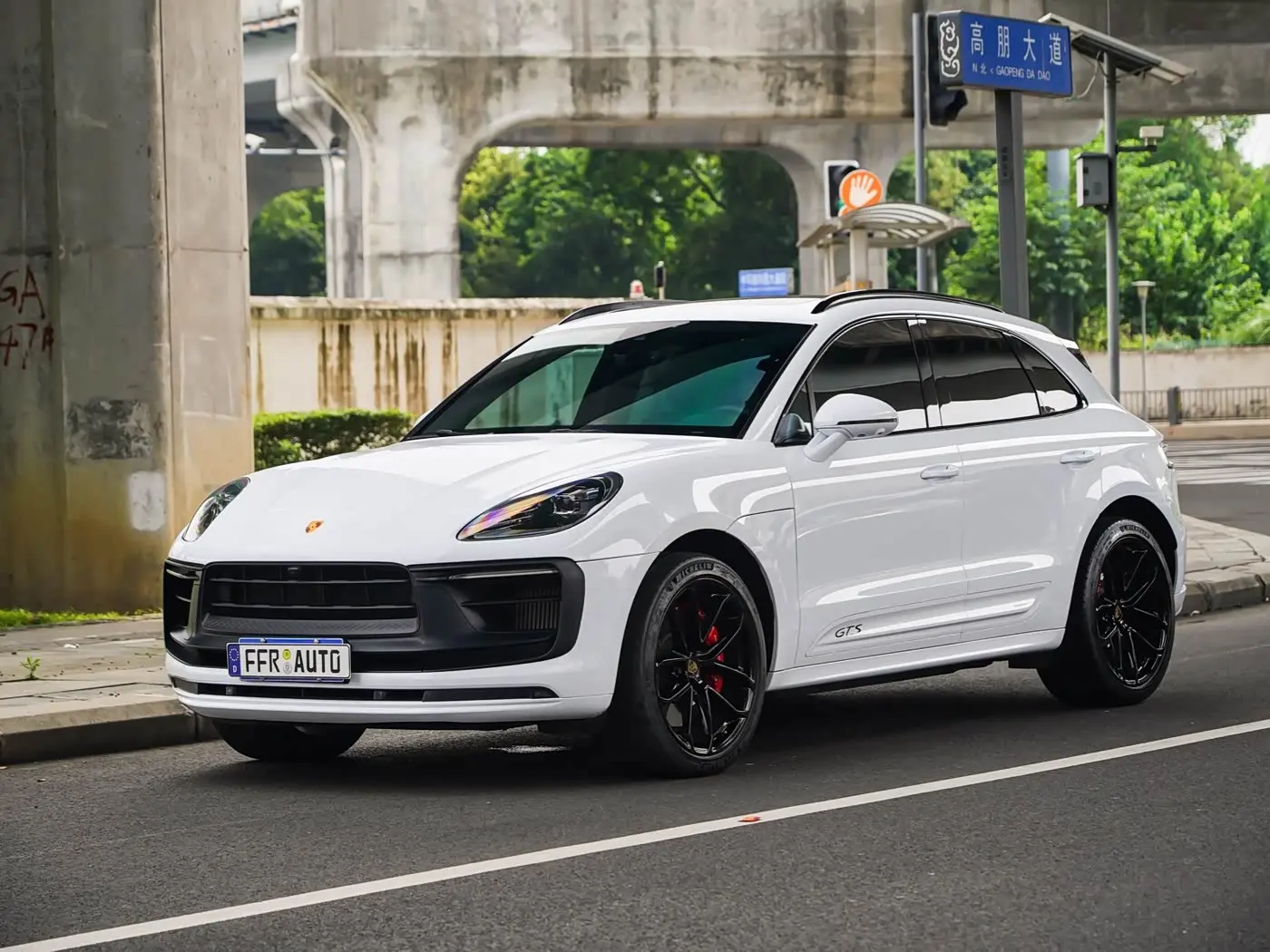Porsche Macan 2022 — Şəkil 1/20