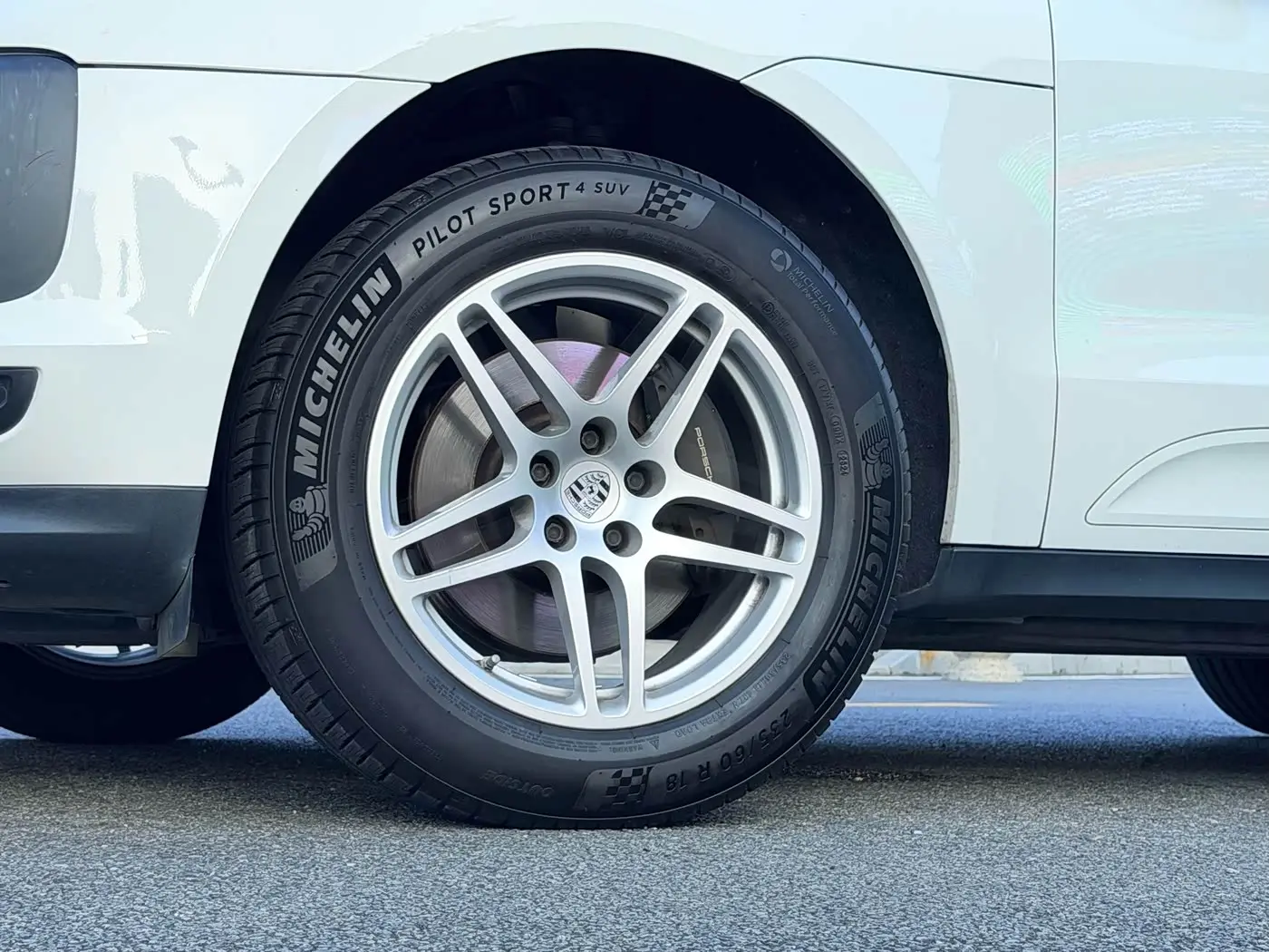 Porsche Macan 2018 — Photo 7/18
