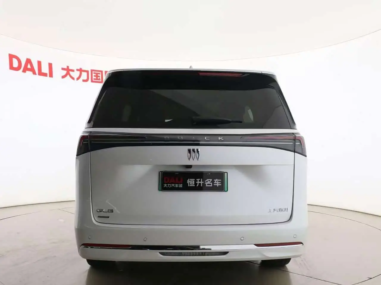Buick GL8 New Energy 2025 — Фото 15/16