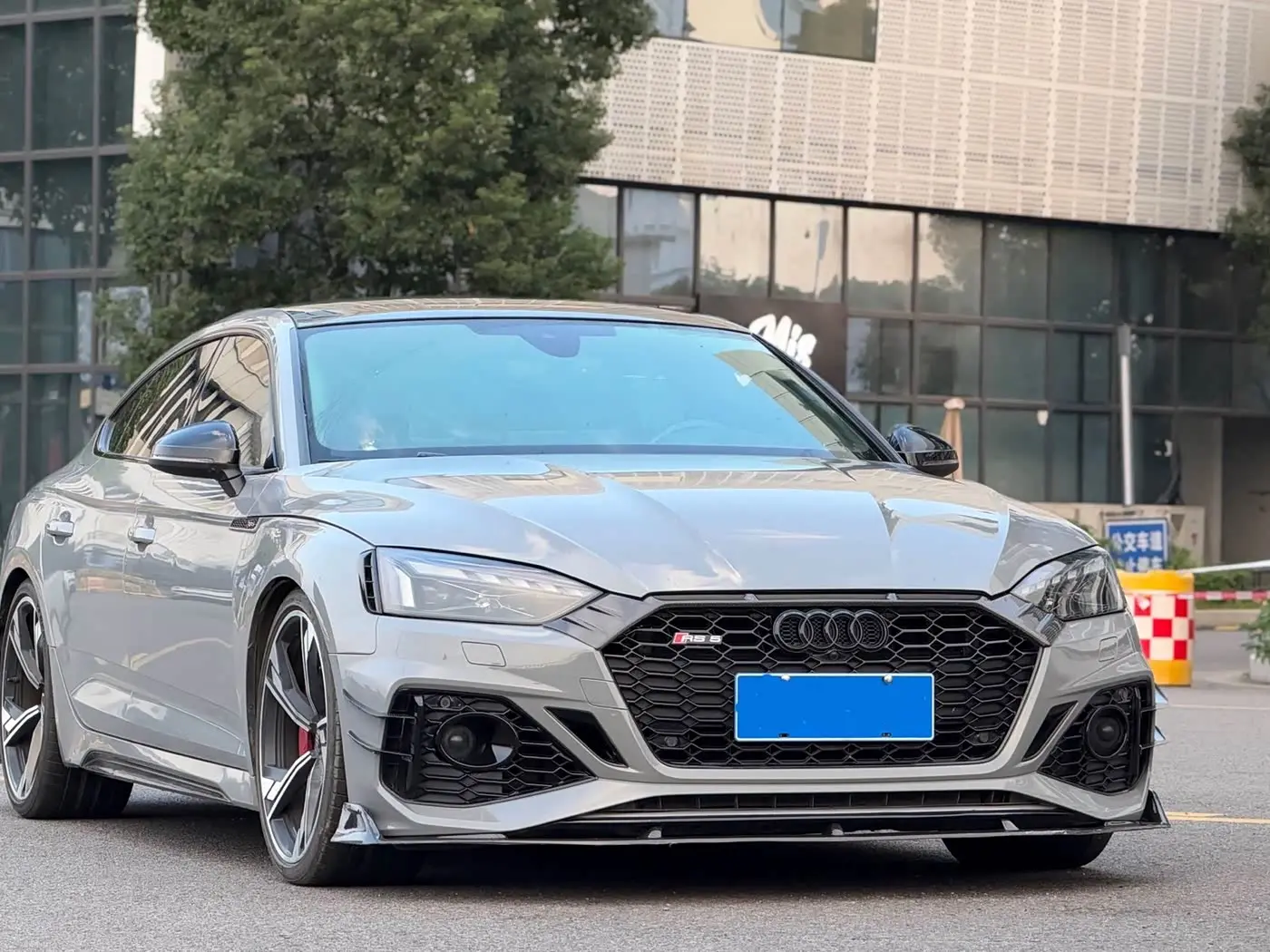 Audi RS 5 2021 — Фото 7/12