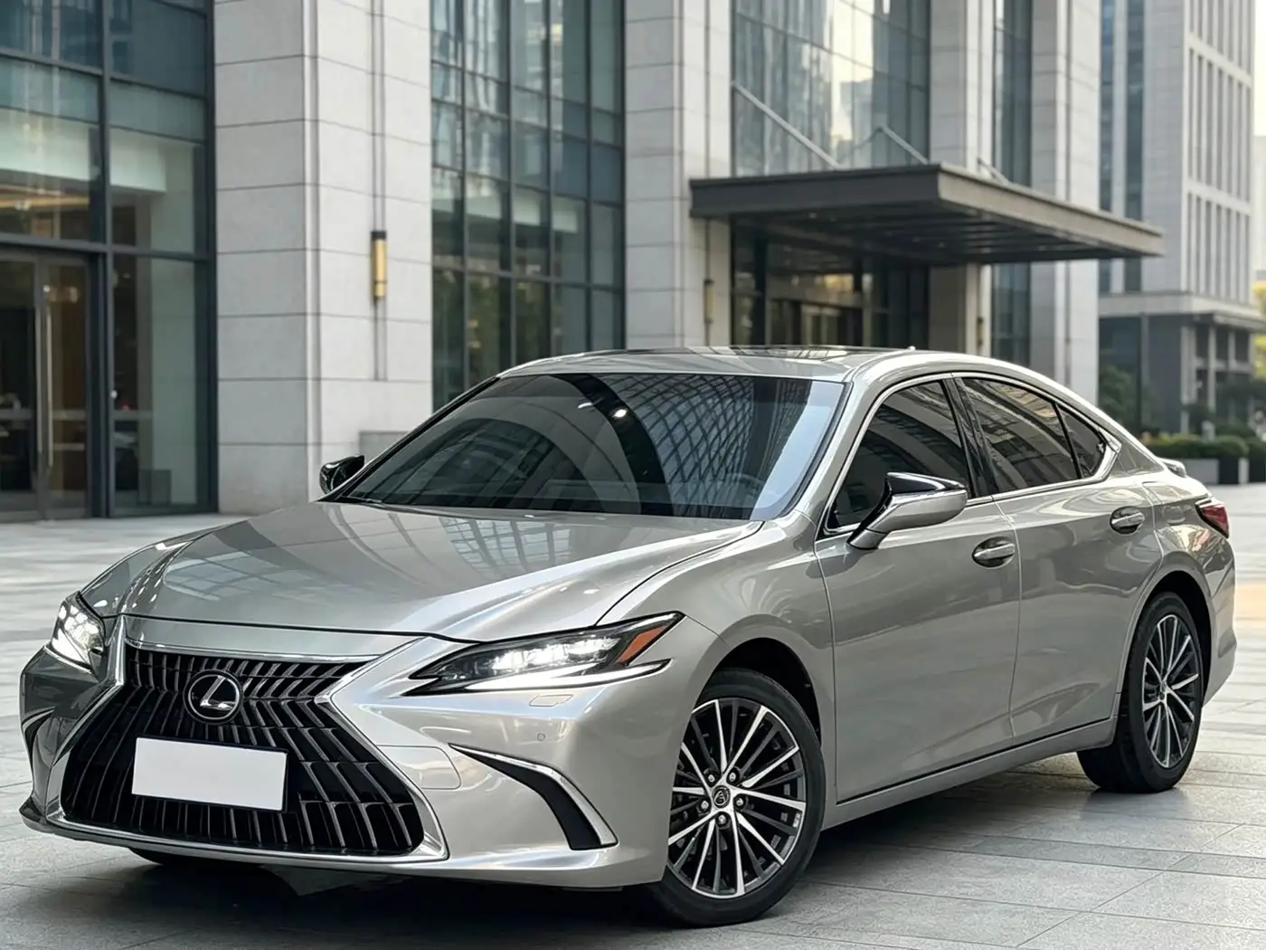 Lexus ES, 2024
