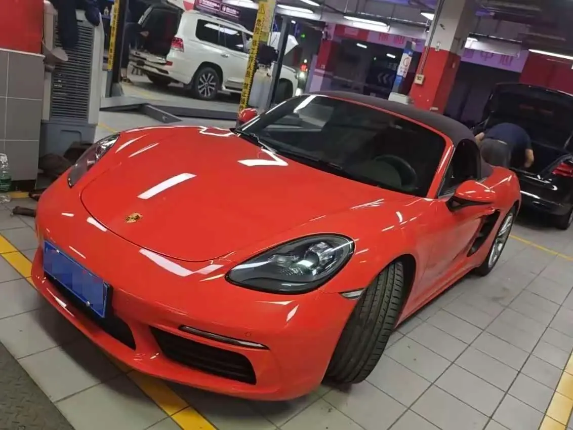 Porsche 718 2016 — Photo 1/1