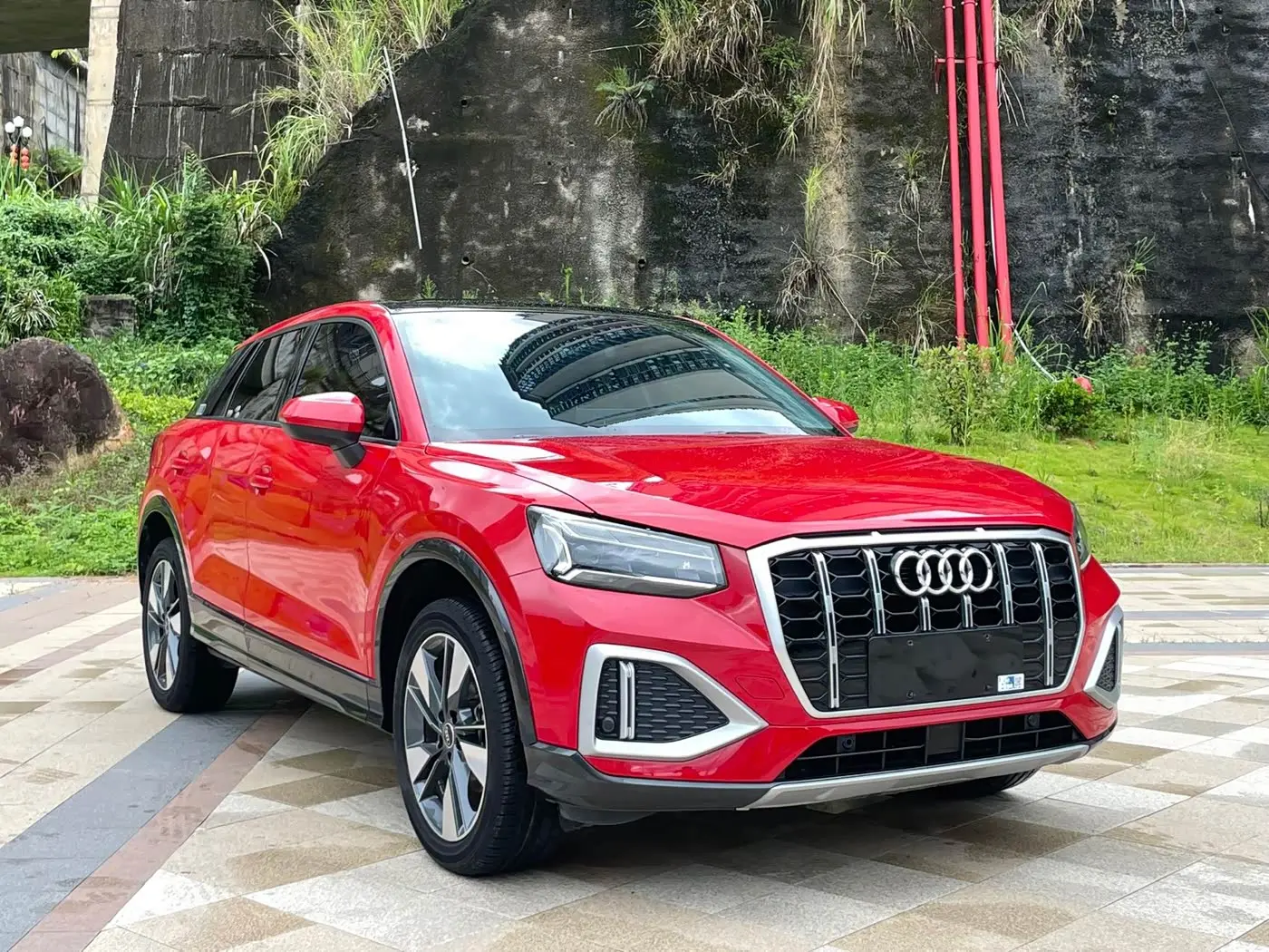 Audi Q2L 2022 — Photo 3/15