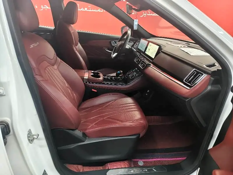 Jetour X70 PLUS 2024 — Photo 11/14