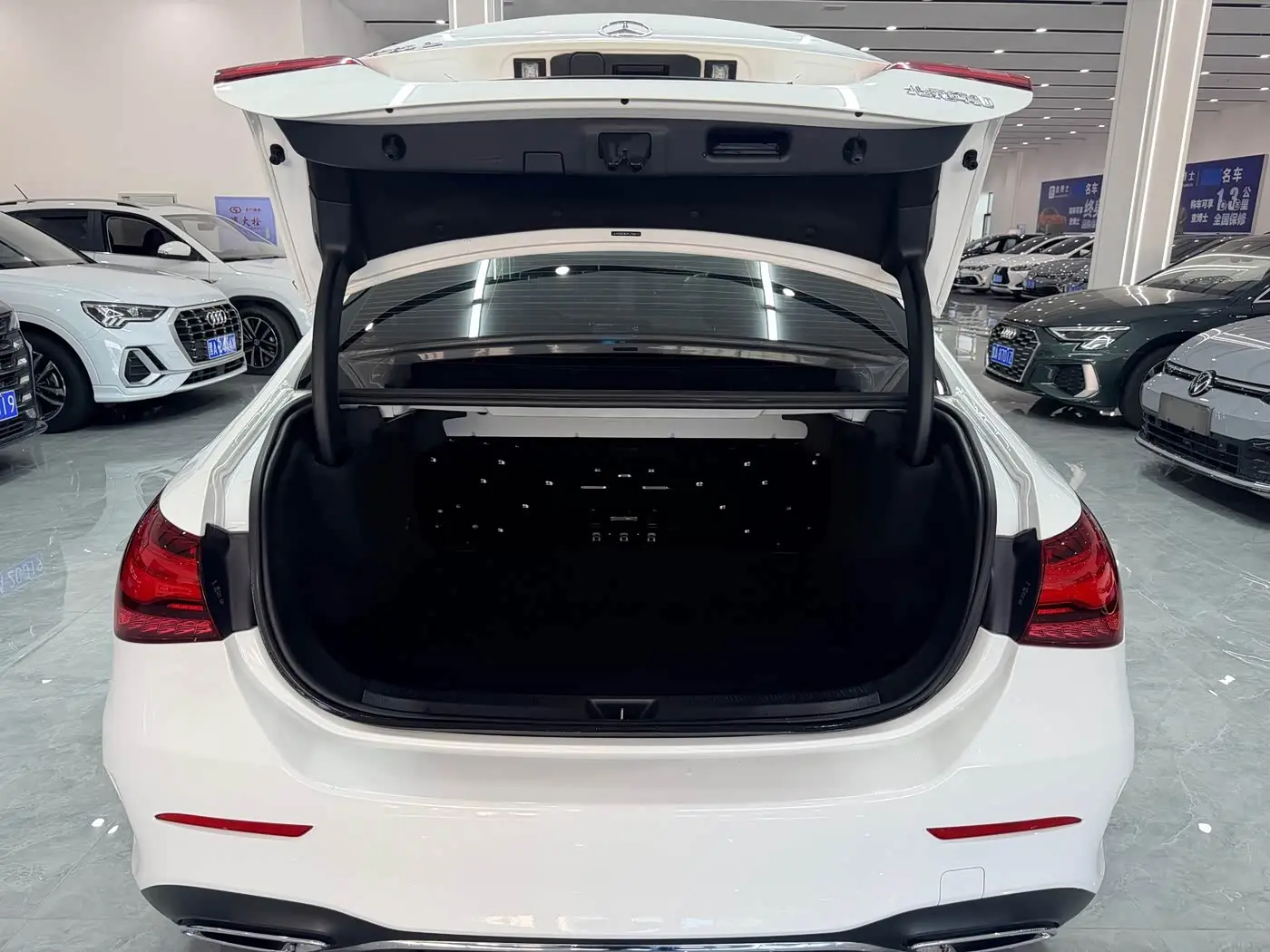 Mercedes-Benz A-Class 2024 — Photo 10/19
