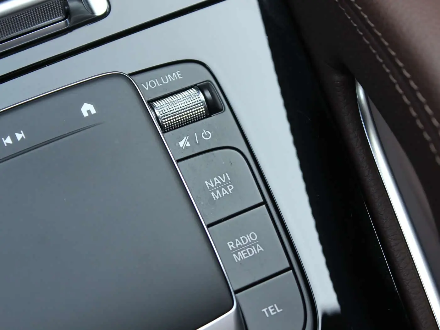 Mercedes-Benz GLE 2024 — Photo 19/20