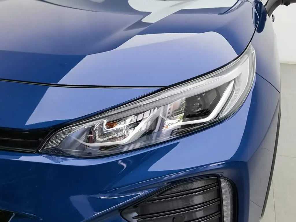 Toyota Wildlander New Energy 2021 — Фото 7/20