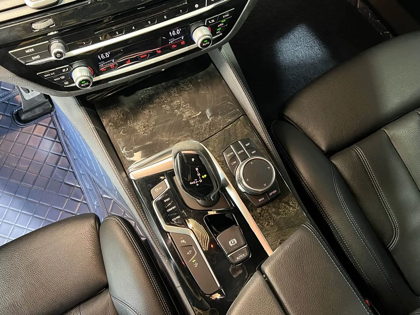 BMW 6 Series GT 2018 — Photo 15/20