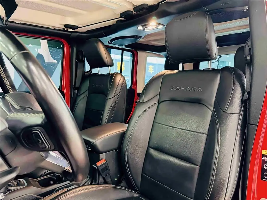 Jeep Wrangler 2021 — Фото 9/20